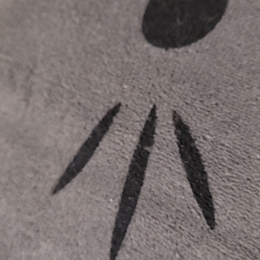 Pet Feeding Mat Non Slip Mat / Gray Placemat - New. - Picture 3 of 7